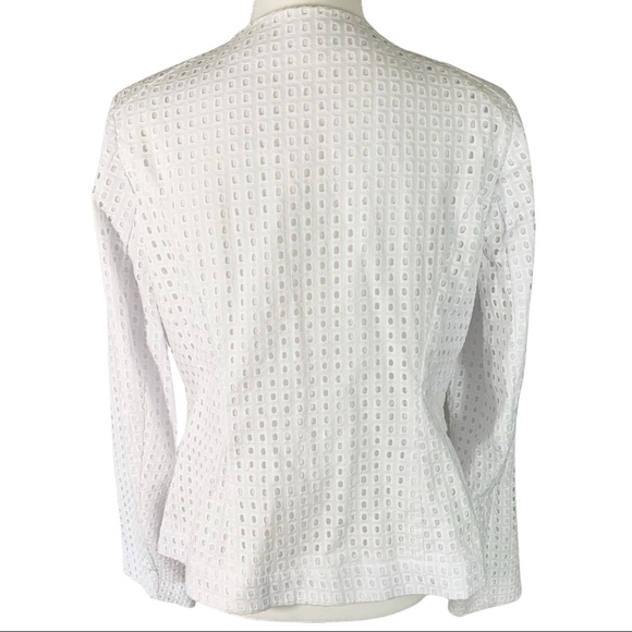 Lane Bryant 100% Cotton White Fitted Blazer - 16 - Picture 6 of 8